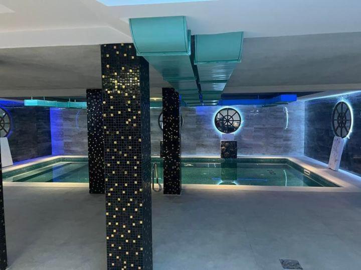 Hn Lux & Spa เวลิโก กราดิชเต ภายนอก รูปภาพ